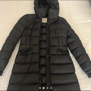 Women moncler puffer jacket, in original coat bag